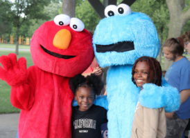 Family Night Out, elmo & cookie & 2 kids